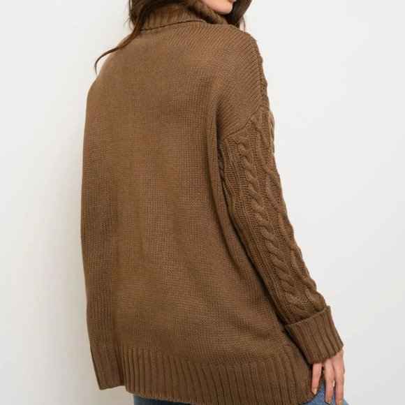 WOMEN'S LONG SLEEVE KNIT TURTLE NECK POCKETS SWEAT - Picture 2 of 4